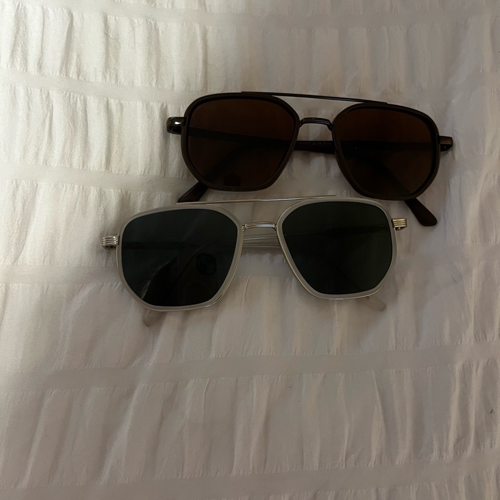 Stylish Sunglasses Set in Black and Silver